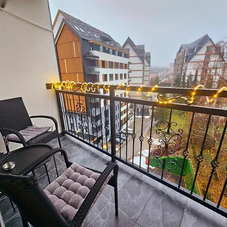 Montara Lux & Sa Parkingom 公寓