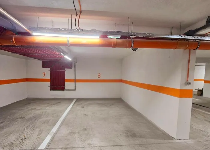 Montara Lux & Sa Parkingom 公寓 *