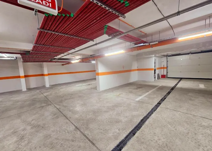 Montara Lux & Sa Parkingom 公寓