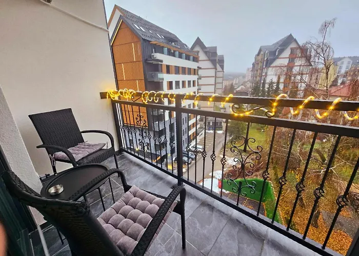 Montara Lux & Sa Parkingom 公寓